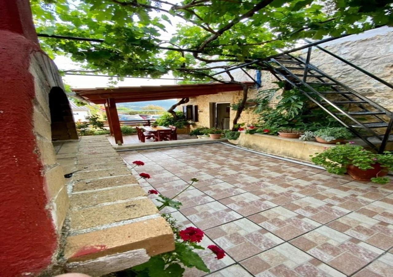 Nikos Traditional House Maláthiros Exteriör bild